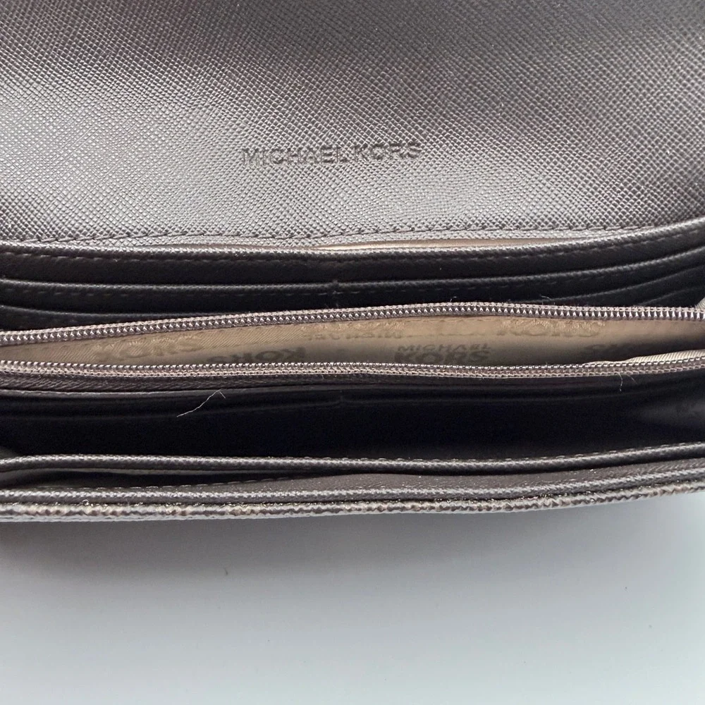 Michael‎ Kors Wallet OS Brown Signature Fulton Flap Continental Monogram Logo